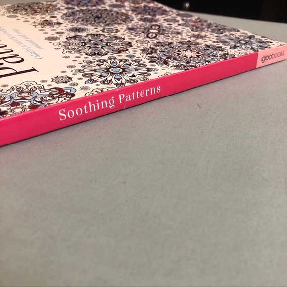 Soothing Patterns Calming Art Work to Help You Unwind and Relax 2015 Paperback - Picture 2 of 11